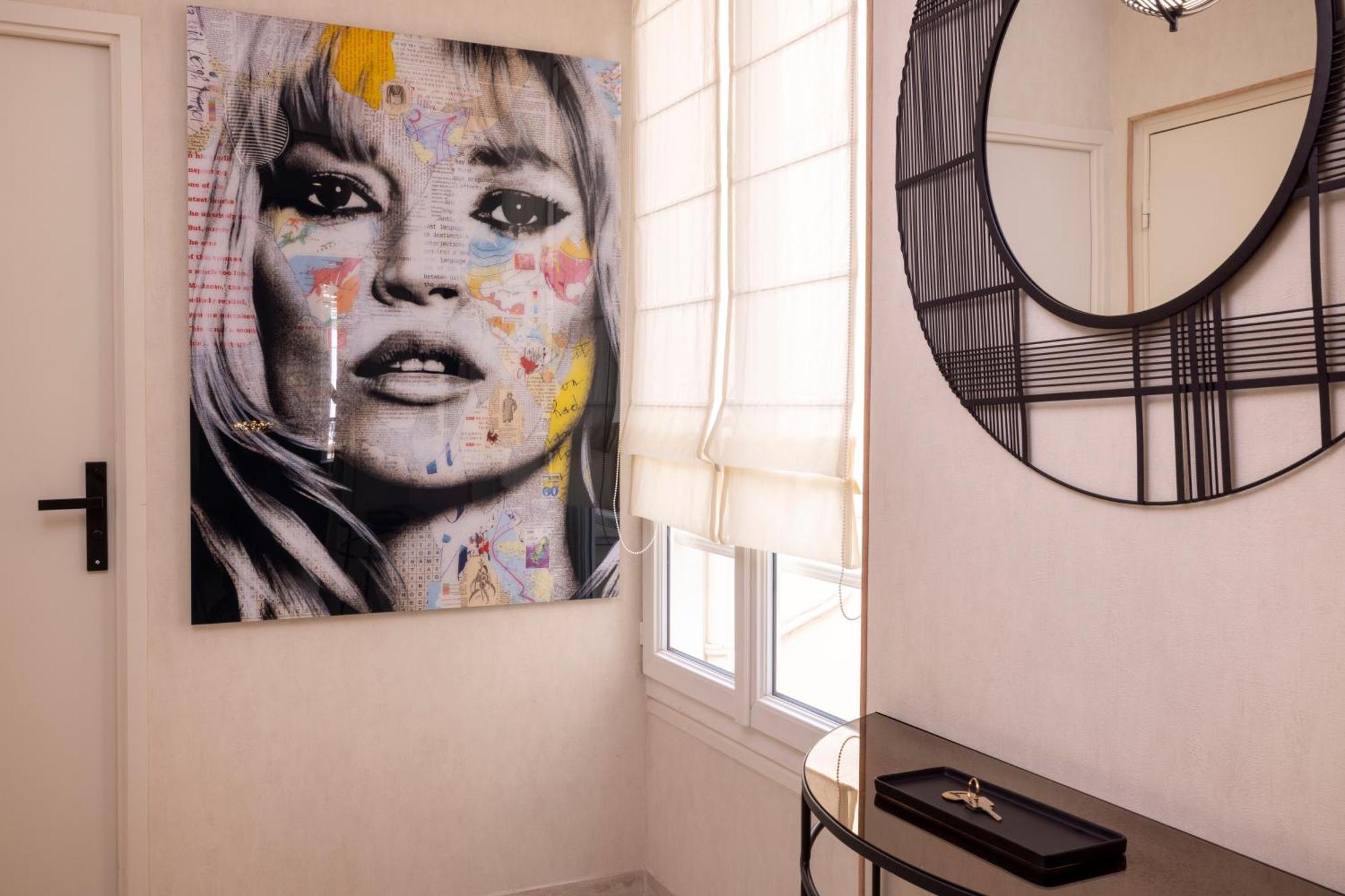 Yuna Saint-Honore - Serviced Apartments Париж Стая снимка